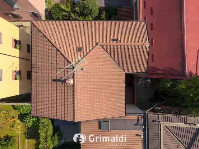 Appartamento in vendita a Vedano al Lambro, Monza e della Brianza