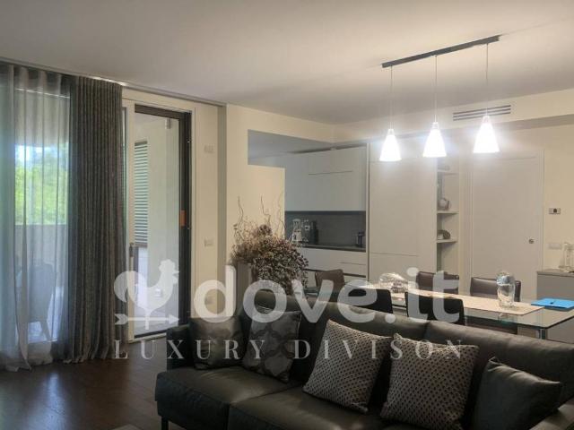 Appartamento in vendita a Vedano Al Lambro, Lombardia