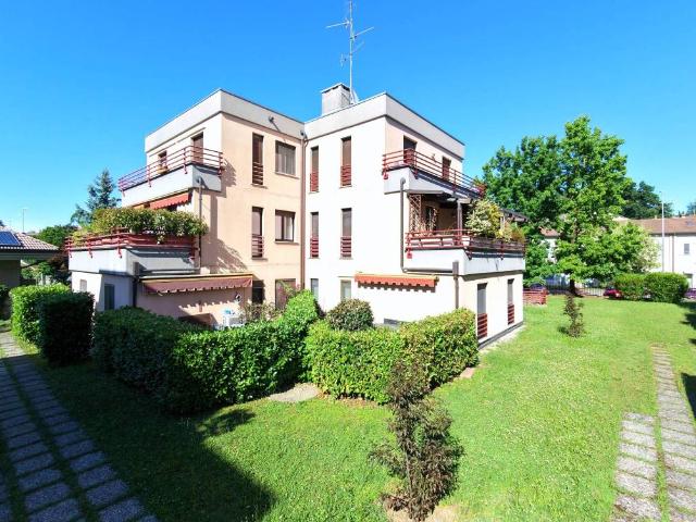 Appartamento in vendita a Vedano Al Lambro, Lombardia
