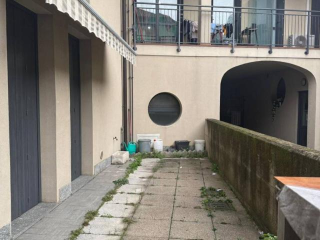 Appartamento in vendita a Perseghét, Vedano Olona