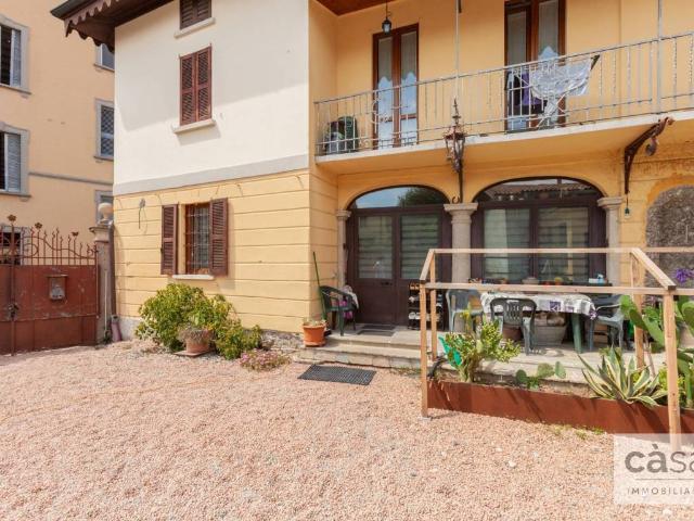 Appartamento in vendita a Véla, Vedano Olona