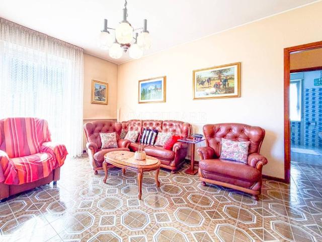 Appartamento in vendita a Baraggia, Vedano Olona