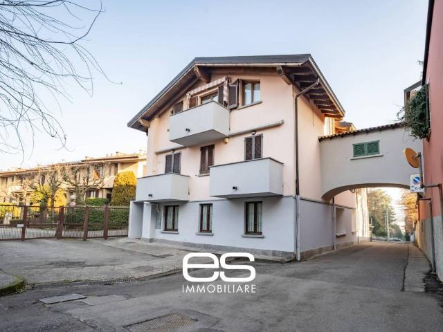 Appartamento in vendita a Veduggio Con Colzano, Lombardia