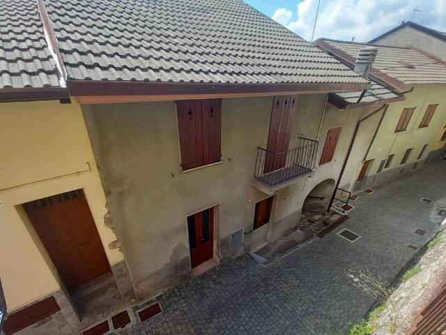 Appartamento in vendita a Gorla, Veleso