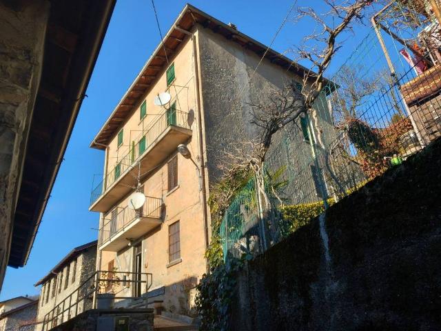 Appartamento in vendita a Gorla, Veleso