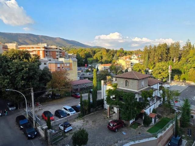 Appartamento in vendita a Roma Capitale, Lazio
