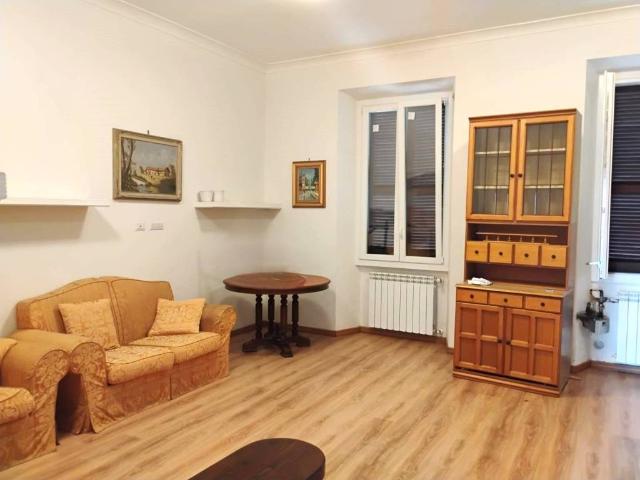 Appartamento in vendita a Circonvallazione di Levante, Roma Capitale