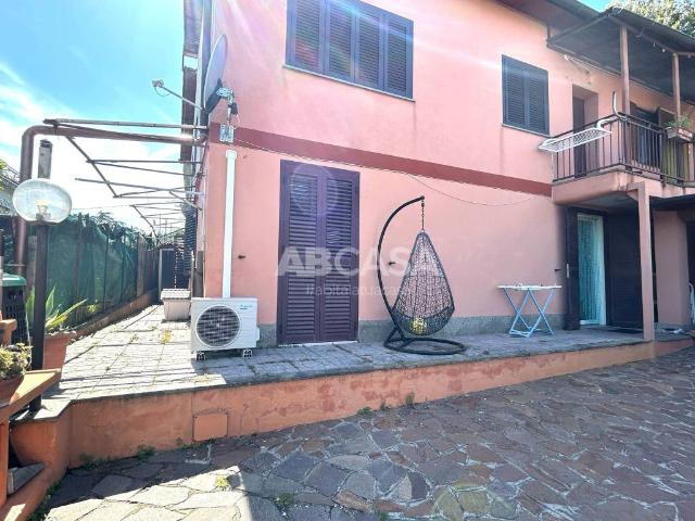 Appartamento in vendita a Acqua del Peschio, Roma Capitale
