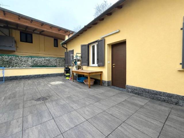 Appartamento in vendita a Vellezzo Bellini, Lombardia