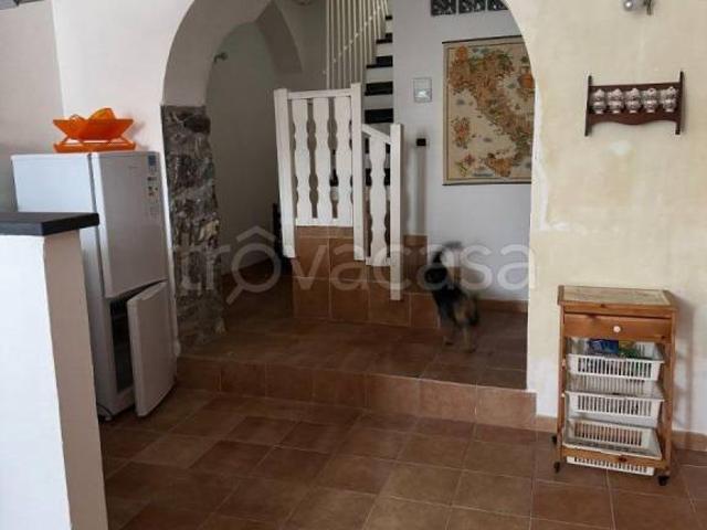 Appartamento in vendita a Castiglione Chiavarese, Liguria