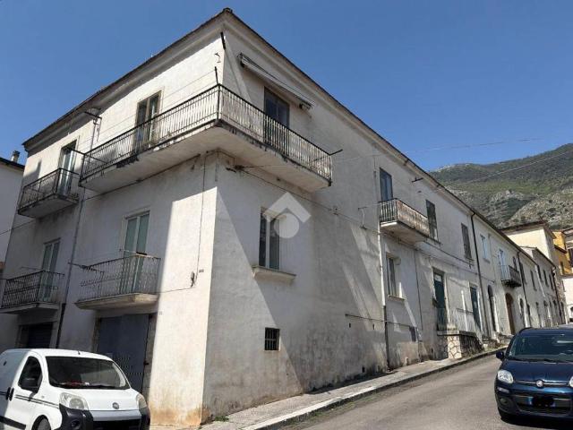 Appartamento in vendita a Venafro, Molise