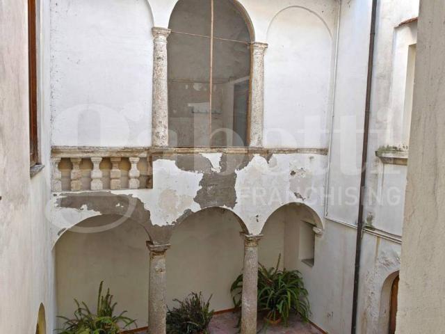 Appartamento in vendita a Venafro, Molise