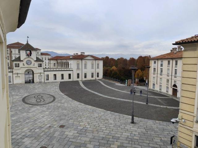 Appartamento in affitto a Centro, Piemonte