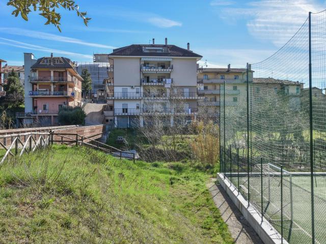 Appartamento in vendita a Castello, Marche