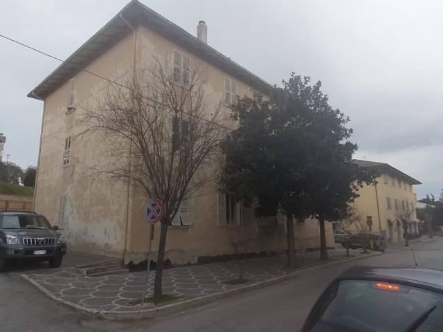 Appartamento in vendita a Castello, Marche