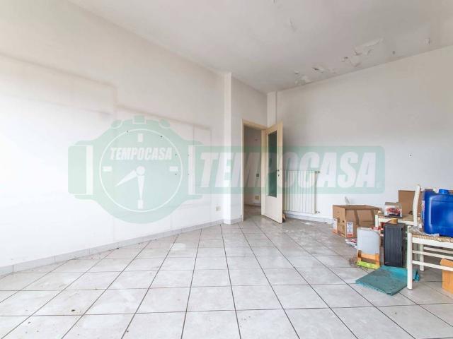 Appartamento in vendita a Venegono Inferiore, Lombardia