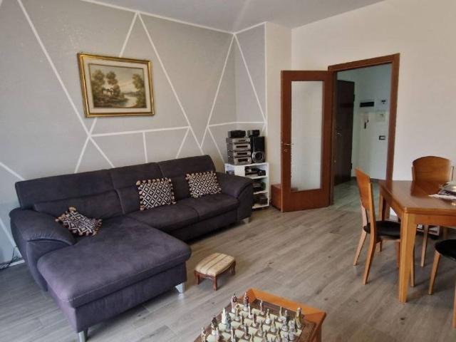 Appartamento in vendita a Venegono Superiore, Lombardia