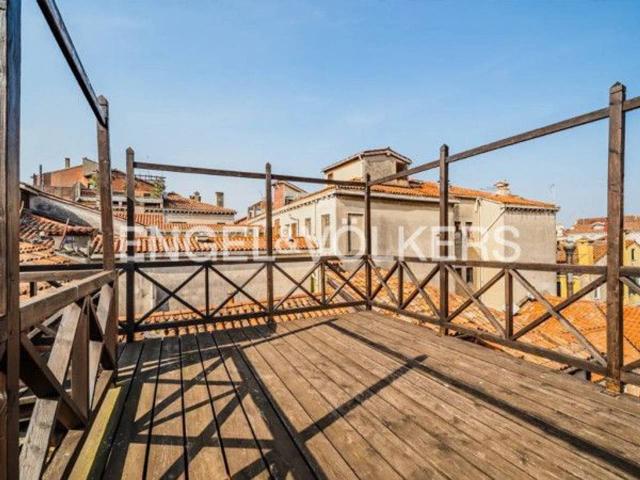 Appartamento in vendita a Venezia-Murano-Burano, Venezia