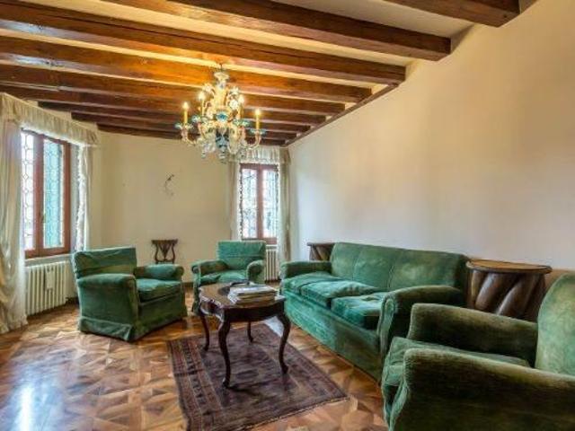 Appartamento in vendita a Venezia-Murano-Burano, Venezia