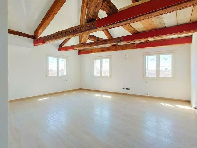 Appartamento in vendita a Venezia-Murano-Burano, Venezia