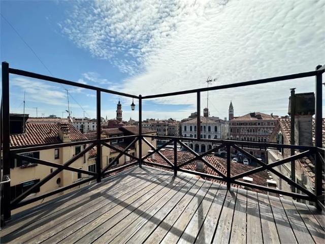 Appartamento in vendita a San Polo, Venezia