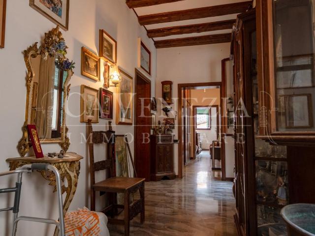 Appartamento in vendita a Venezia-Murano-Burano, Venezia