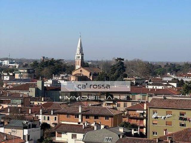 Appartamento in vendita a Mestre-Carpenedo, Venezia