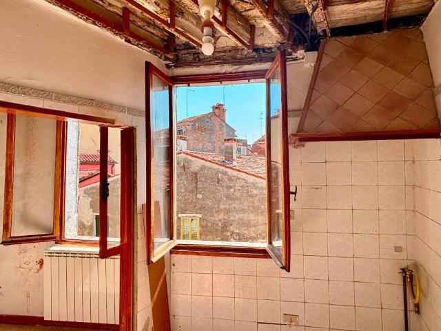 Appartamento in vendita a Venezia-Murano-Burano, Venezia