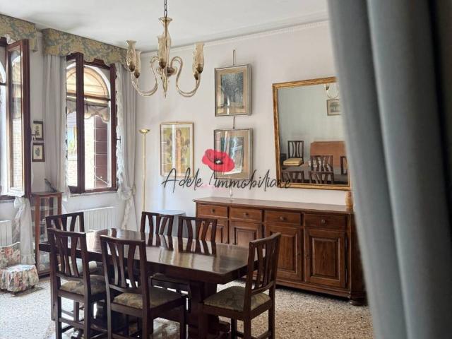 Appartamento in vendita a Venezia-Murano-Burano, Venezia