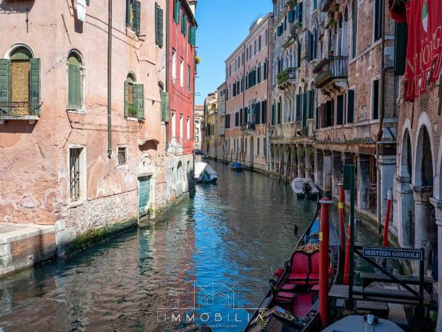 Appartamento in vendita a Venezia-Murano-Burano, Venezia