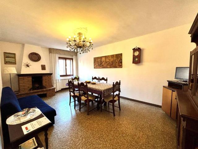 Appartamento in vendita a Venezia-Murano-Burano, Venezia