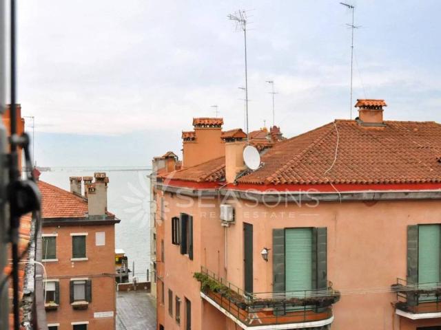 Appartamento in vendita a Venezia-Murano-Burano, Venezia