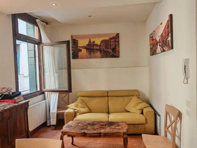 Appartamento in vendita a Venezia-Murano-Burano, Venezia