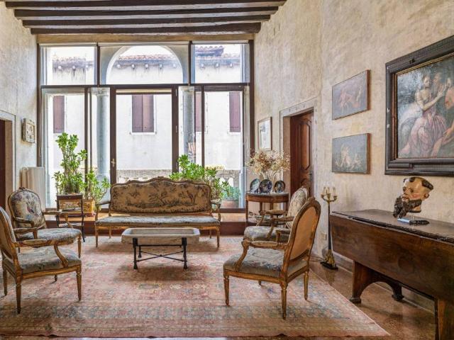 Appartamento in vendita a Venezia-Murano-Burano, Venezia