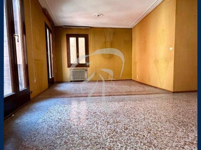 Appartamento in vendita a Venezia-Murano-Burano, Venezia