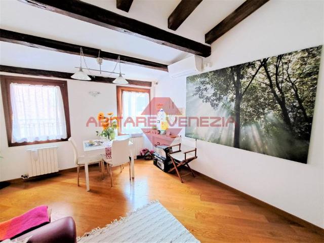 Appartamento in vendita a Venezia-Murano-Burano, Venezia
