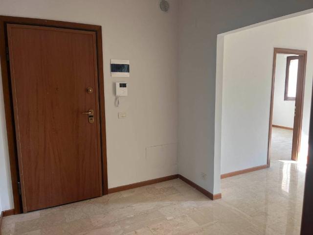 Appartamento in vendita a Mestre-Carpenedo, Venezia