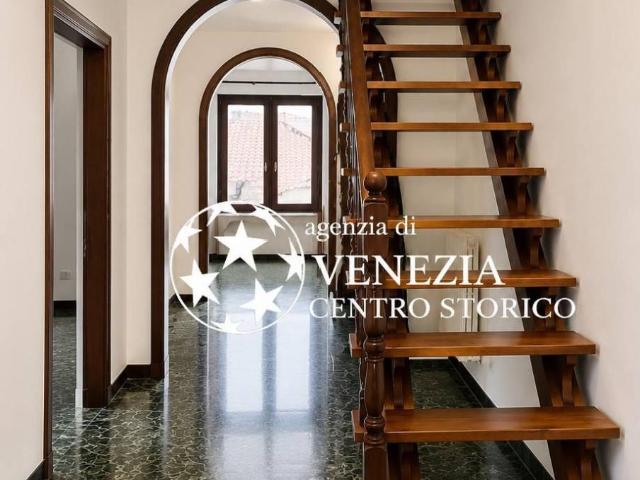 Appartamento in vendita a Venezia-Murano-Burano, Venezia