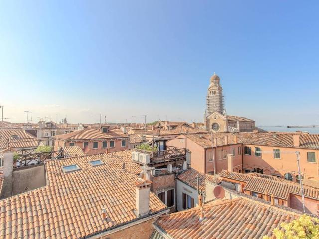 Appartamento in vendita a Venezia-Murano-Burano, Venezia
