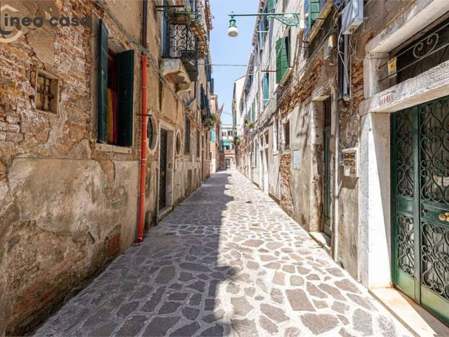Appartamento in vendita a Venezia-Murano-Burano, Venezia