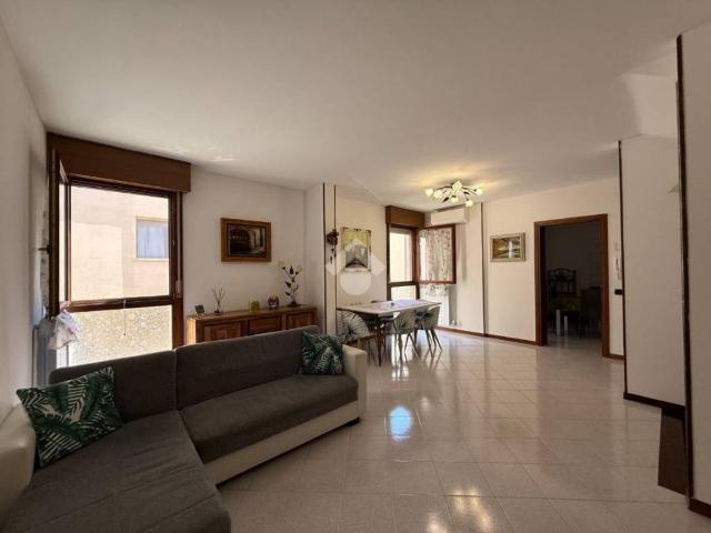 Appartamento in vendita a Mestre-Carpenedo, Venezia