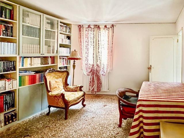 Appartamento in vendita a Venezia-Murano-Burano, Venezia
