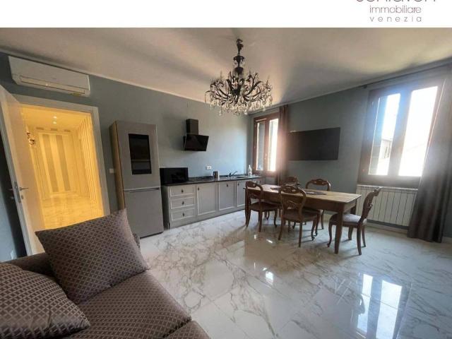 Appartamento in vendita a Venezia-Murano-Burano, Venezia