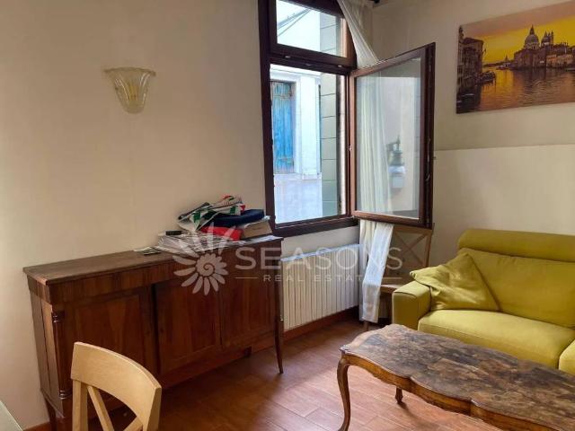 Appartamento in vendita a Venezia-Murano-Burano, Venezia