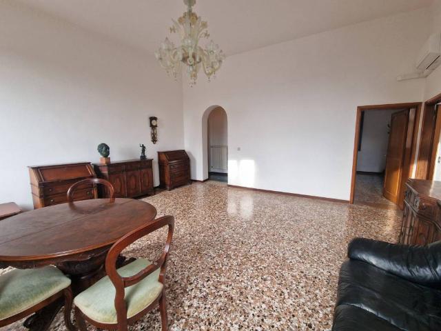 Appartamento in vendita a Venezia-Murano-Burano, Venezia