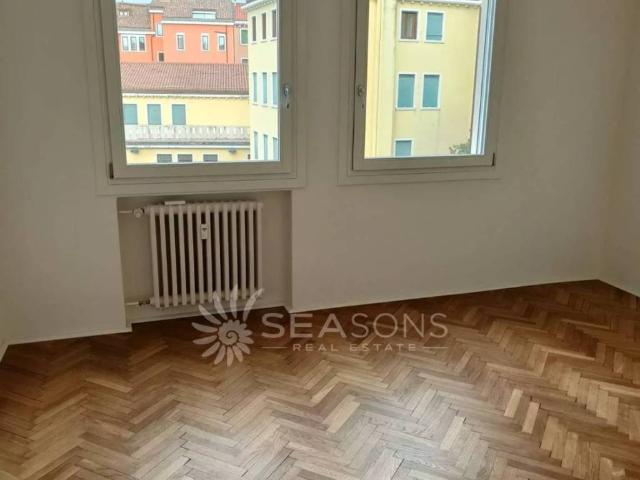 Appartamento in vendita a Venezia-Murano-Burano, Venezia