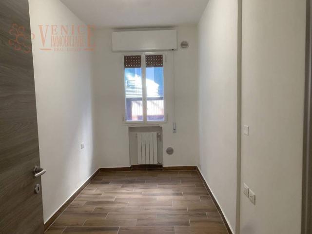 Appartamento in vendita a Mestre-Carpenedo, Venezia