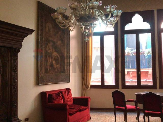 Appartamento in vendita a Venezia-Murano-Burano, Venezia