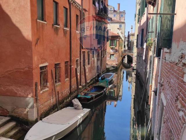 Appartamento in vendita a Venezia-Murano-Burano, Venezia