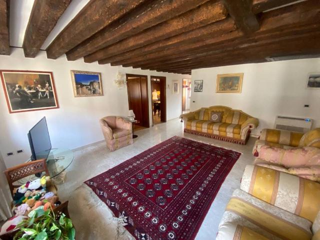 Appartamento in vendita a Venezia-Murano-Burano, Venezia